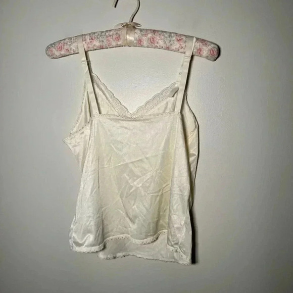 Vintage nylon and lace cream camisole cottagecore  S - Picture 4 of 4